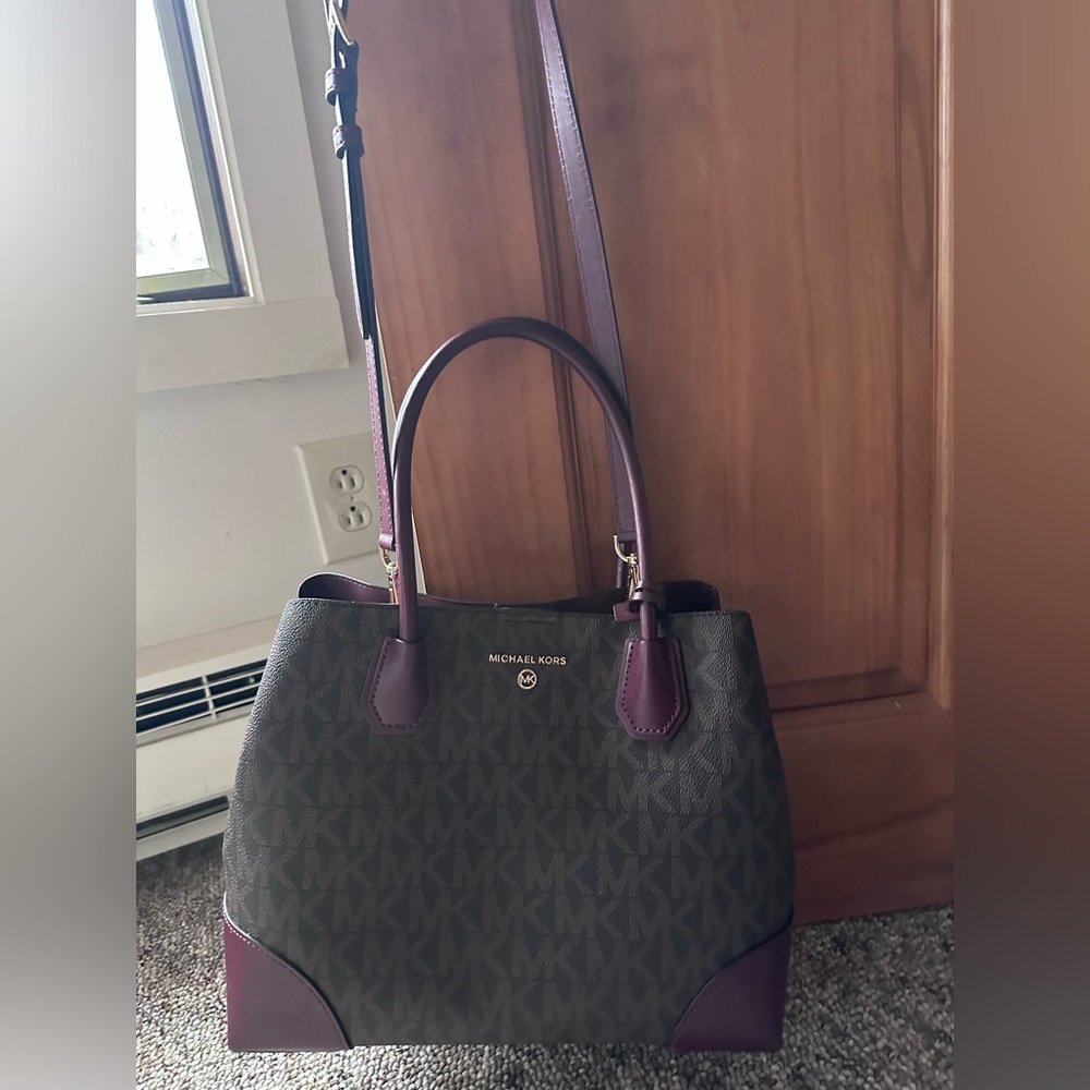 Michael Kors Medium Shoulder Bag
